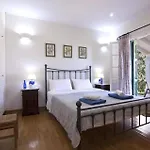 Ftelias By