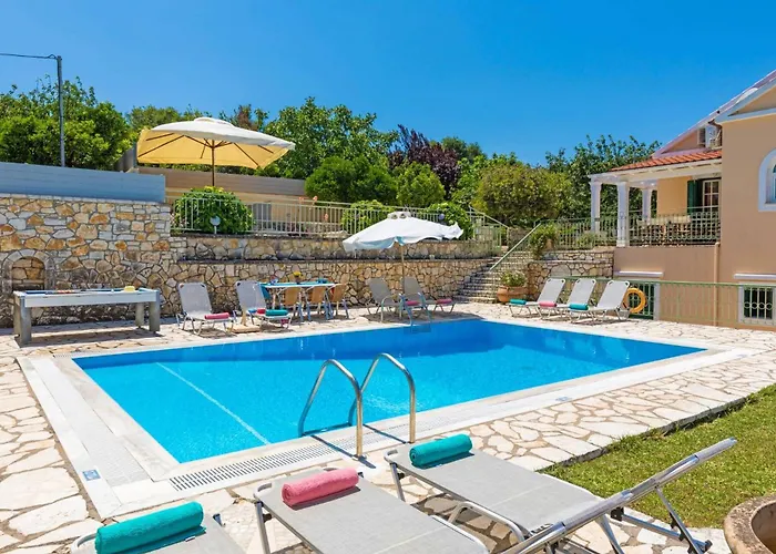 Villa Ftelias By *